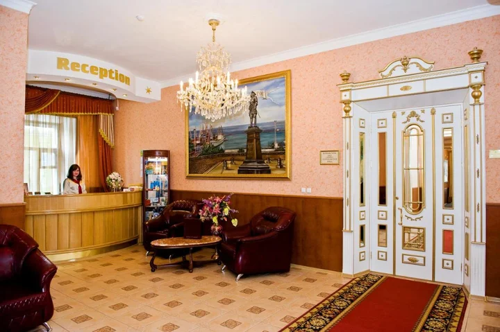 Таганрог: Отель Бристоль-Центральная