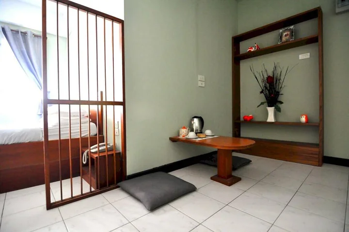 Бангкок: The Living Room Serviced Apartment