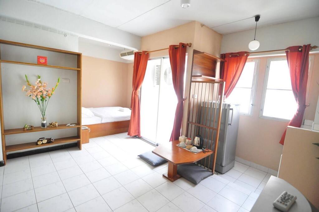 Бангкок: The Living Room Serviced Apartment