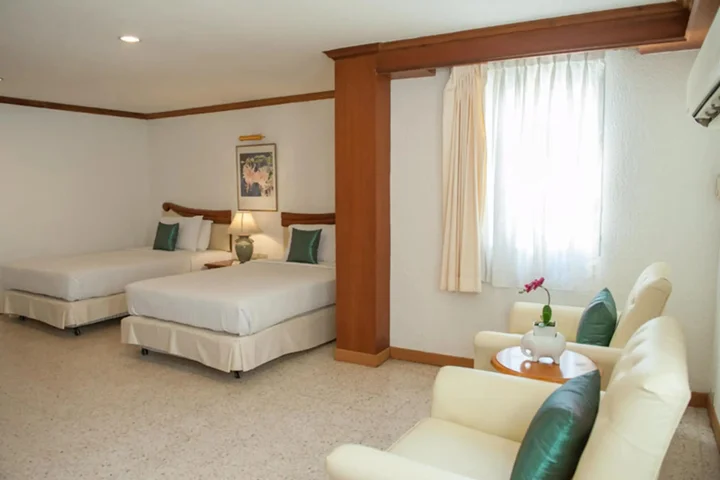 Паттайя: Lido Beach Hotel Pattaya
