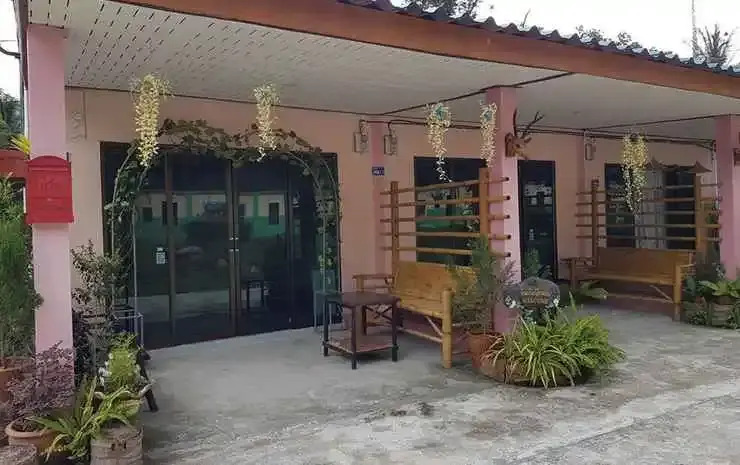 Лансака: Baan Yaychoey Kiriwong