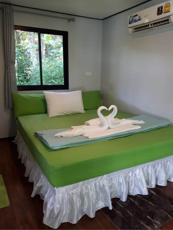 Накхонситхаммарат: Nirund Hill Resort
