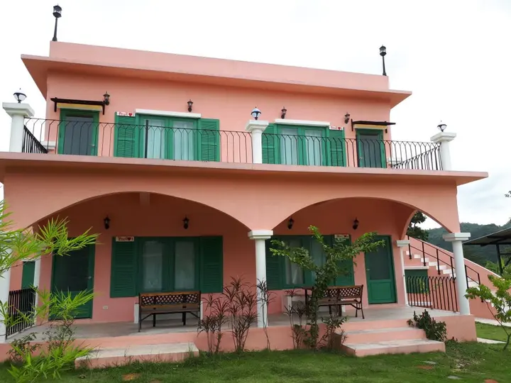 Дан-Макхам-Тиа: Rak Na Suan Pueng Resort