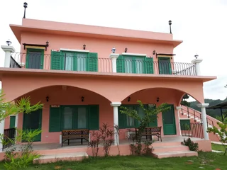 Дан-Макхам-Тиа: Rak Na Suan Pueng Resort