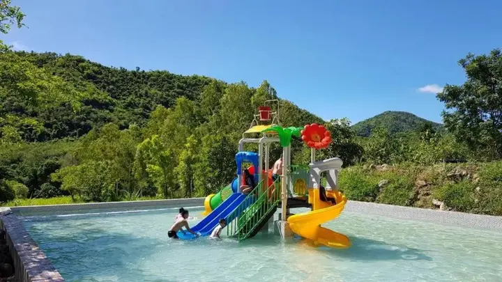 Дан-Макхам-Тиа: Rak Na Suan Pueng Resort