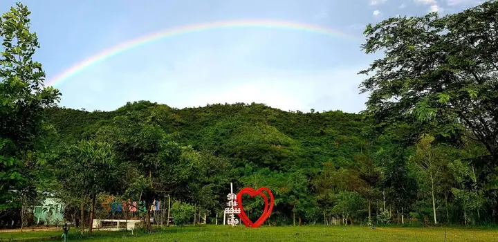 Дан-Макхам-Тиа: Rak Na Suan Pueng Resort
