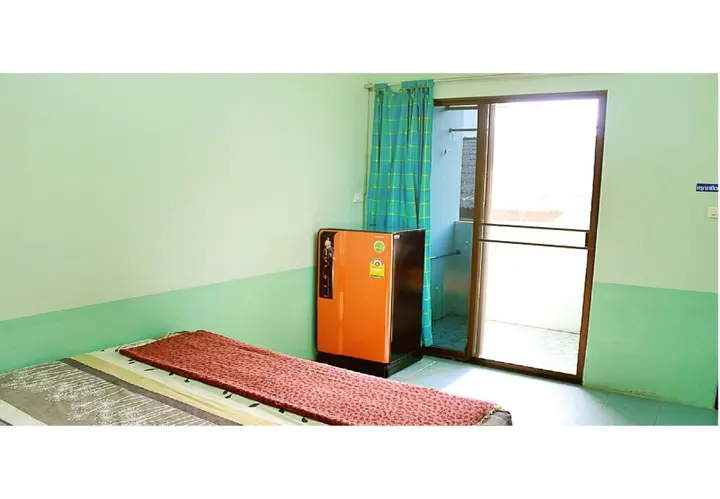 Хатъяй: Sangjan Apartment