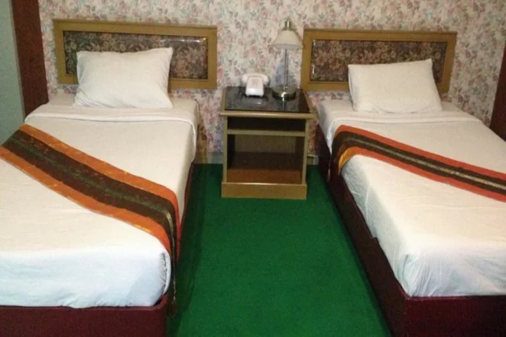 Хатъяй: Chao Phya Grand Hotel