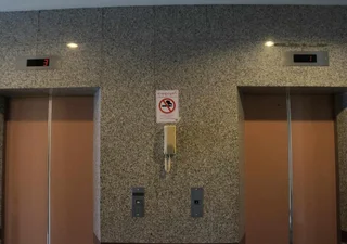 Сурин: Maneerote Hotel Surin