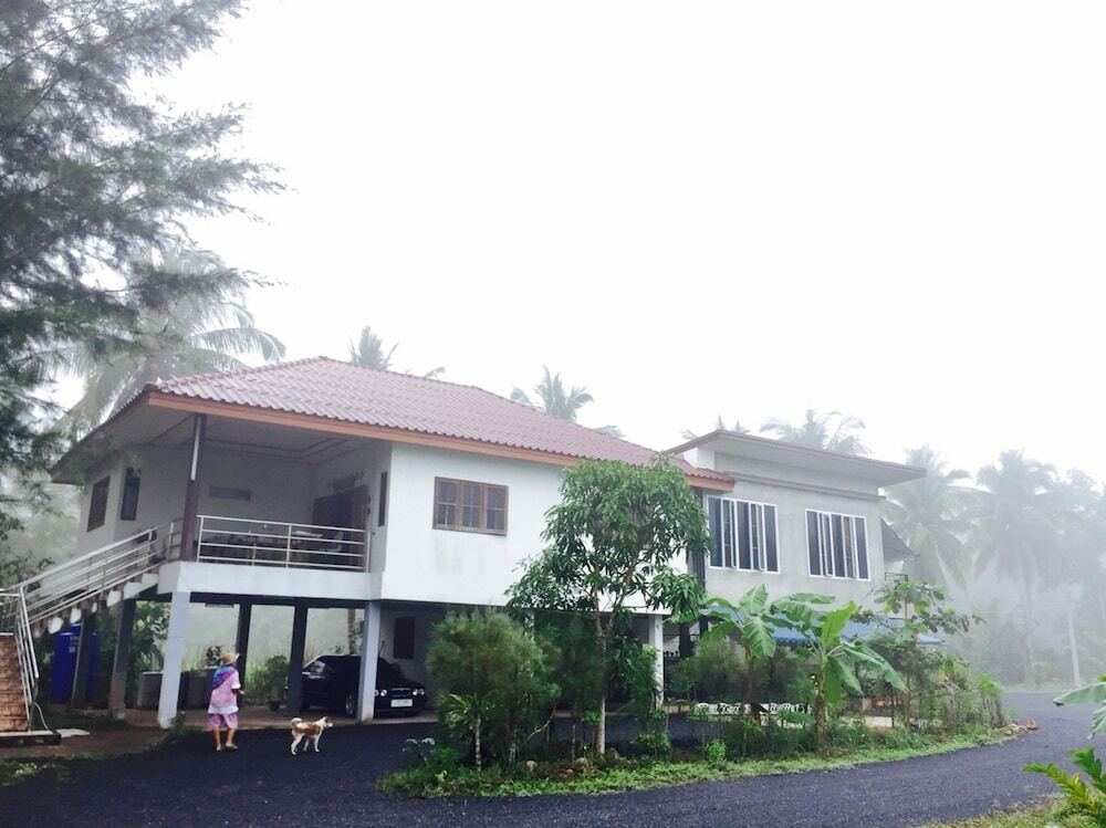 Сураттхани: Baan Bang Kluai Resort