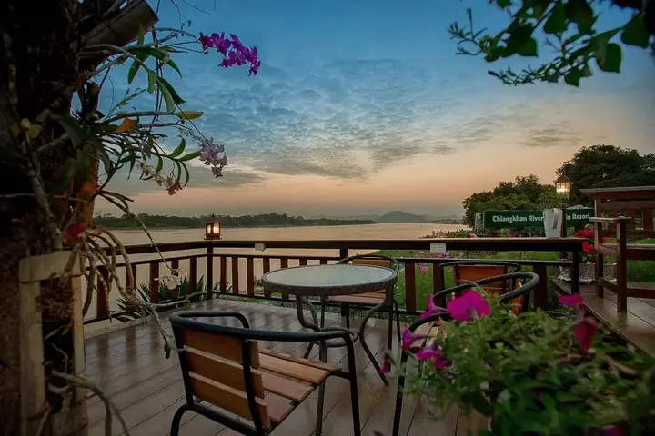 Чианг-Хан: Chiangkhan River Mountain Resort (SHA Extra Plus)