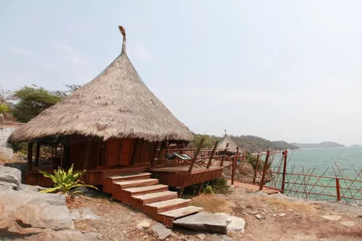 Ко Сичанг: Paree Hut Resort Koh Sichang