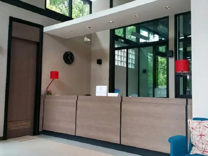 Патхумтхани: Woodroof Residence Rangsit