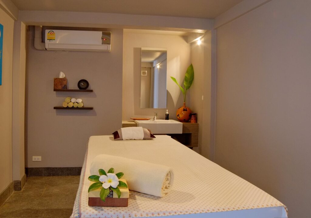 Ланта: Twin Lotus Resort and Spa - Adults Only