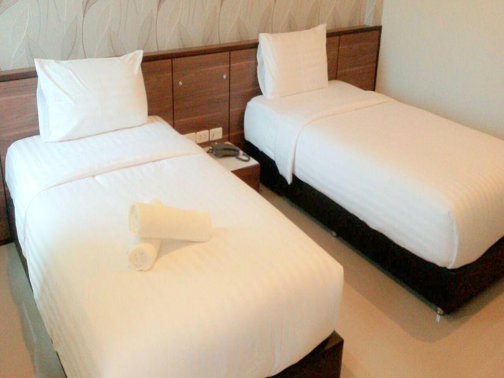 Сураттхани: The Living Hotel at Surat Thani