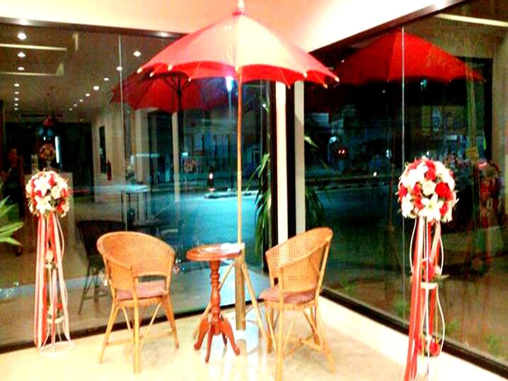 Сураттхани: The Living Hotel at Surat Thani