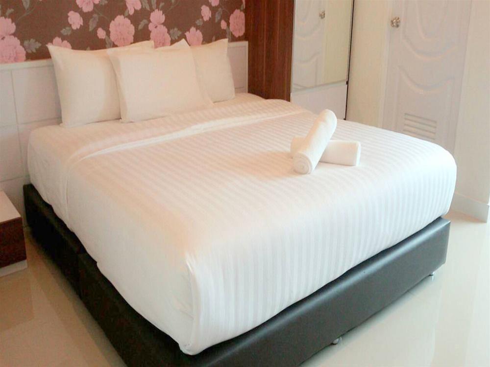 Сураттхани: The Living Hotel at Surat Thani