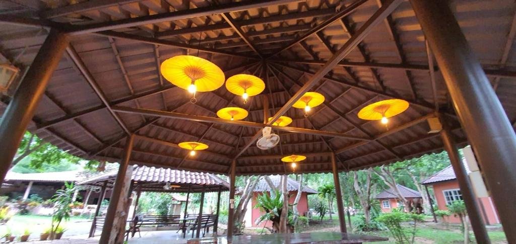 carousel image 0