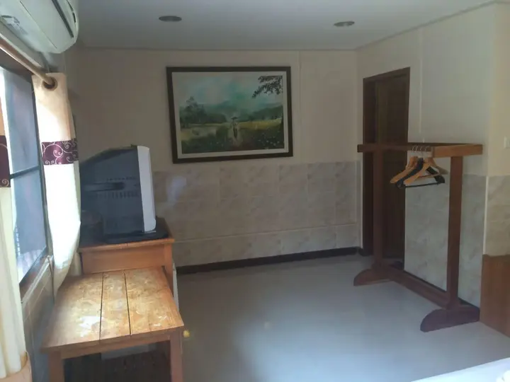 Мэхонгсон: Pornpong House