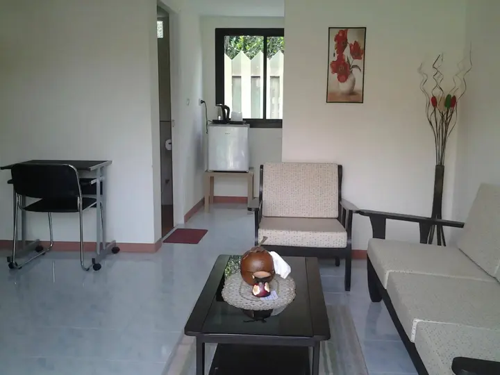 Самуи: Laemsor Modern House