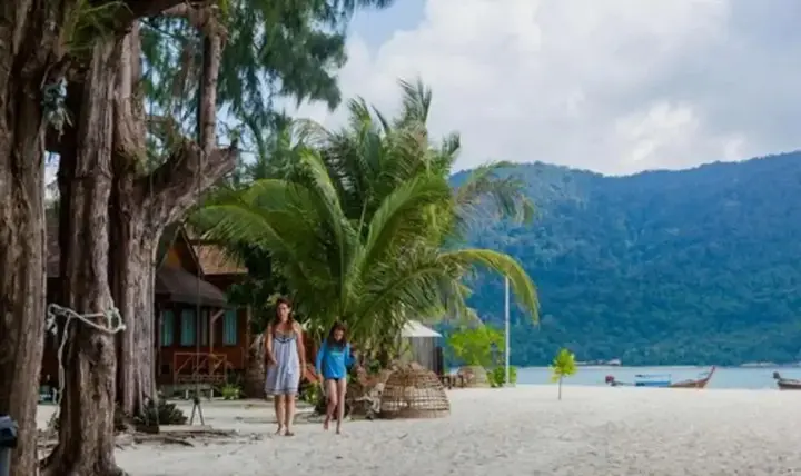 пляж Санрайз: Lipe Beach Resort