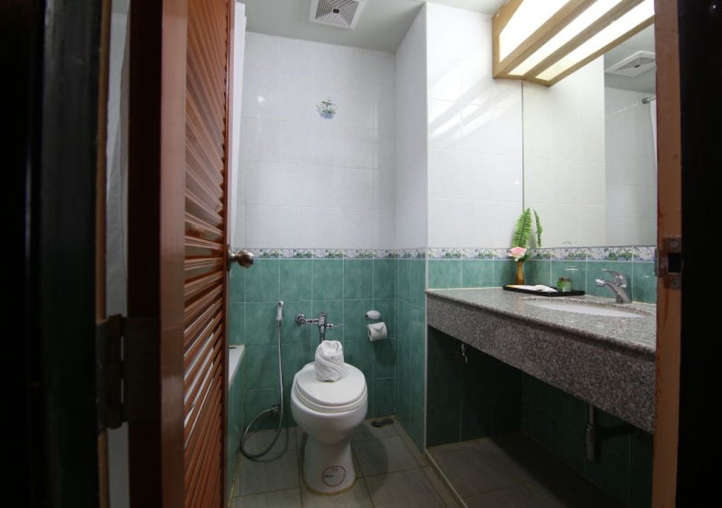 Садао: M Hotel Danok