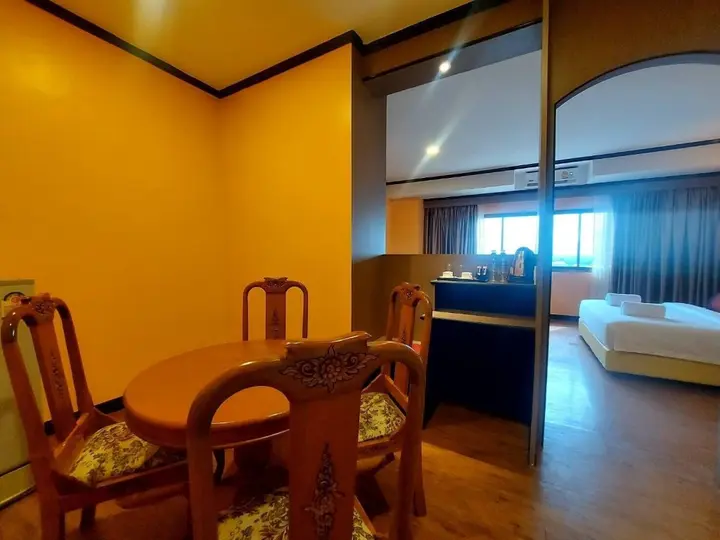 Садао: M Hotel Danok
