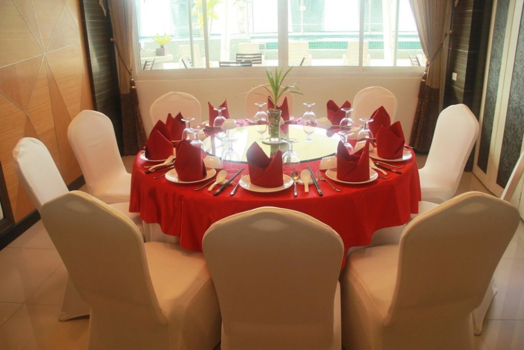 Садао: M Hotel Danok