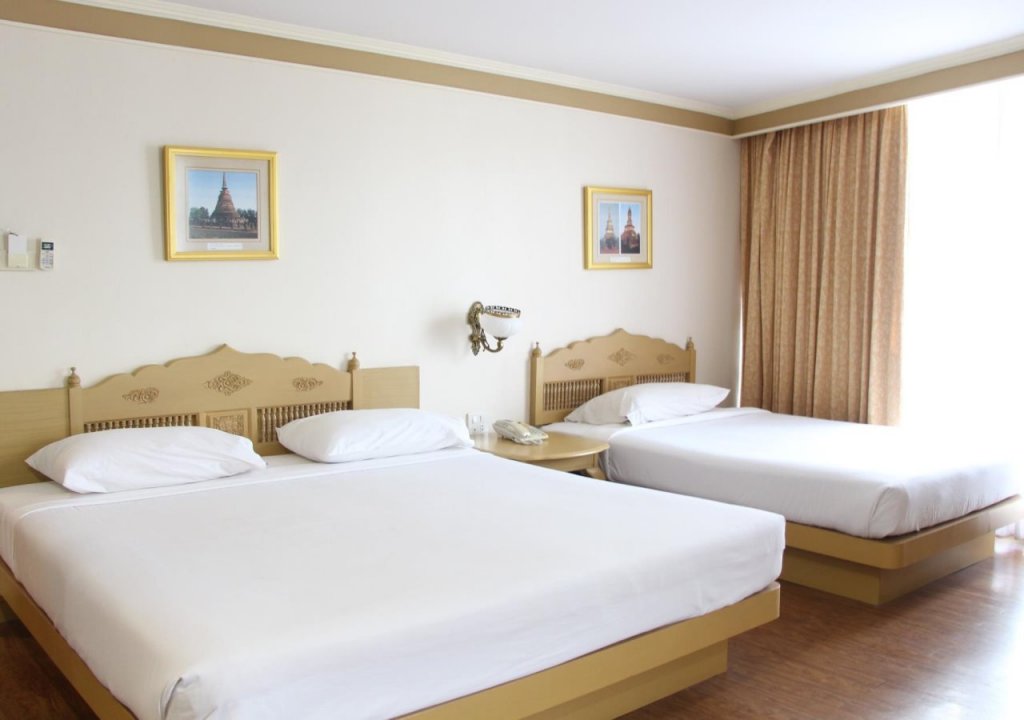 Муанг: Neptuna Kata Hotel