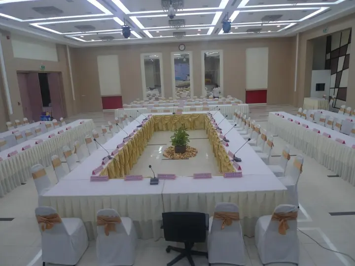 Нанг-Ронг: Akelada Hotel