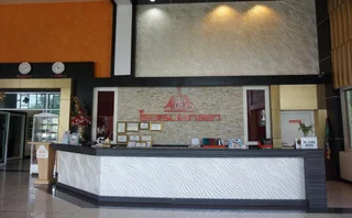 Нанг-Ронг: Akelada Hotel