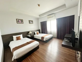 Нанг-Ронг: Akelada Hotel