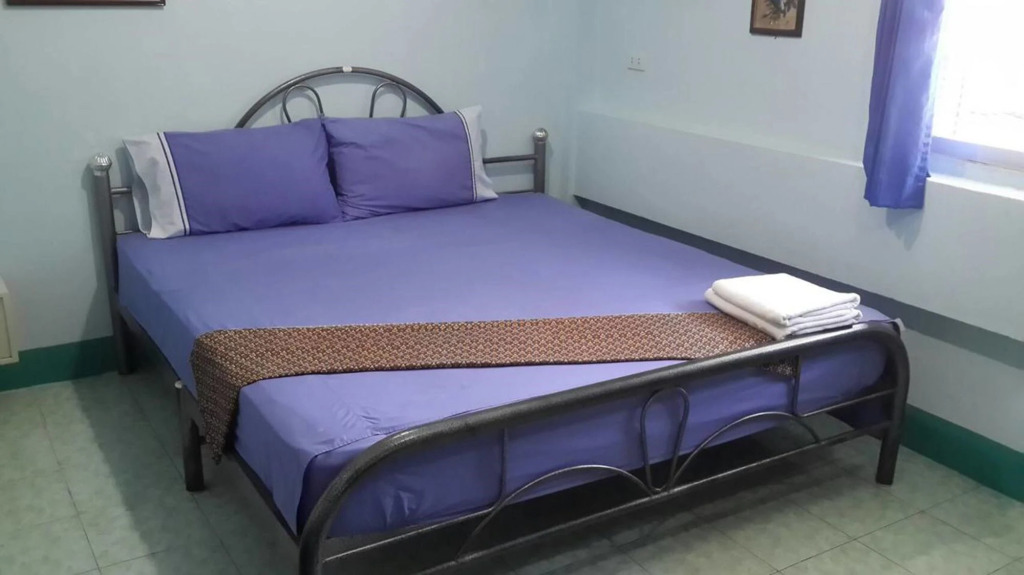 Муанг: Rung Tawan Hostel