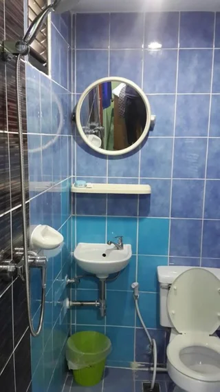 Муанг: Rung Tawan Hostel