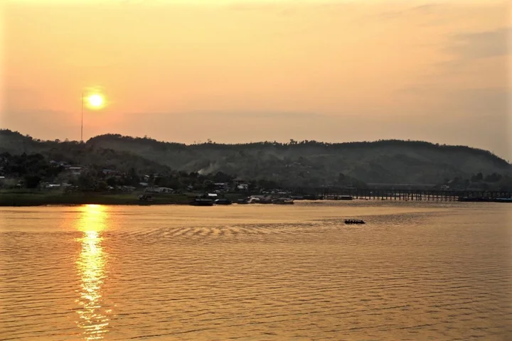 Сангкхла Бури: Phornpailin Riverside Resort