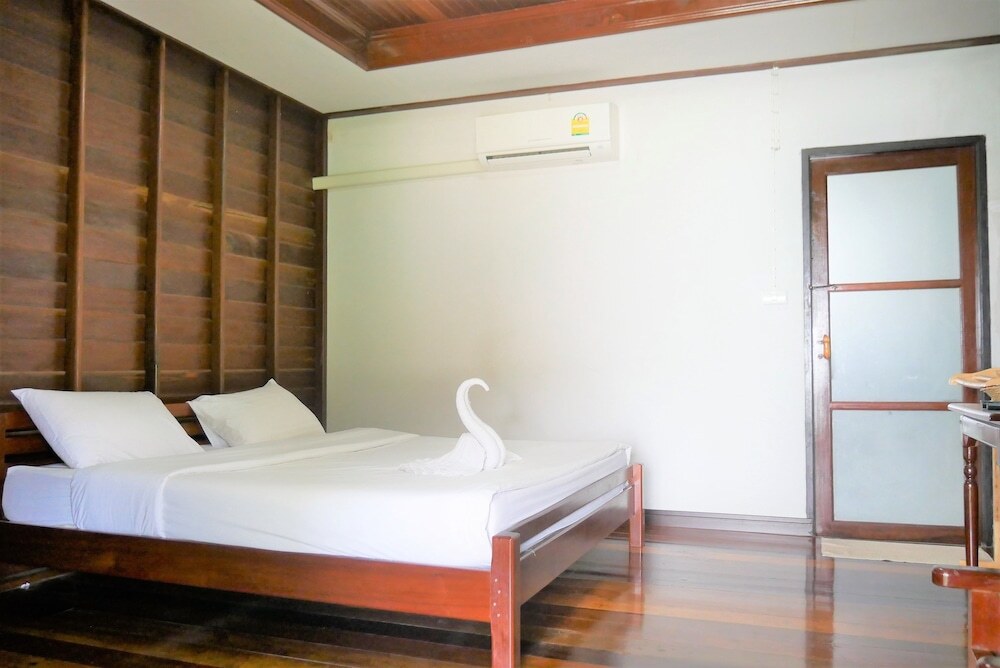 Кхлонг Кхут: Home At Chan Resort