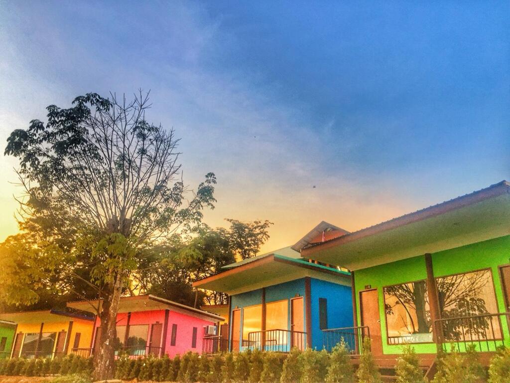 Муанг: T-House