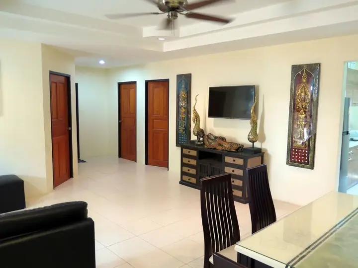 Baan Kanittha - 4 Bedrooms Garden Villa — фото 6