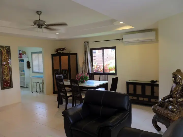 Baan Kanittha - 4 Bedrooms Garden Villa — фото 2