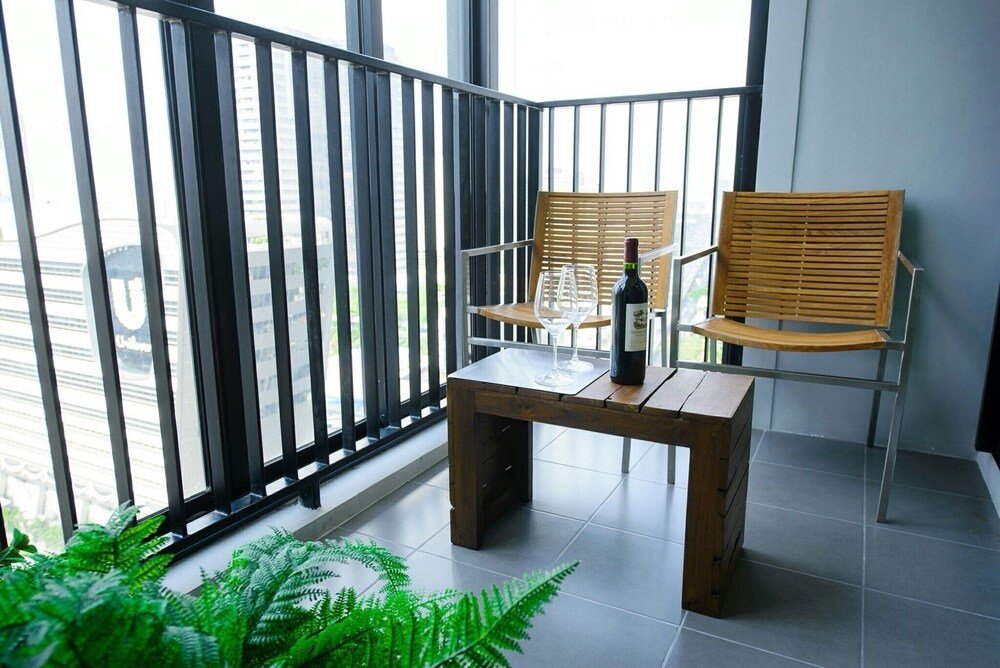 Бангкок: Near Rama 9 Intersection Apartment