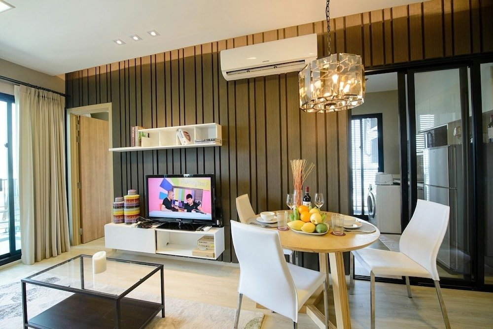 Бангкок: Near Rama 9 Intersection Apartment