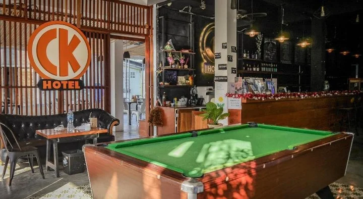 Остров Тау: The CK Hostel