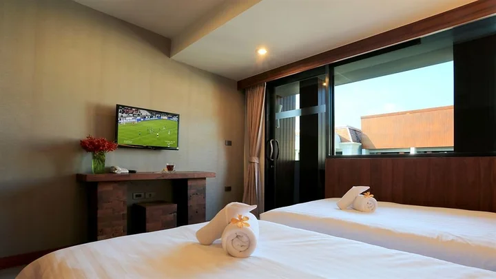 Муанг: Lap Roi Karon Beachfront by Shanaya