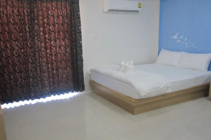 Накхонситхаммарат: Issara Na Nakhon Living Hotel