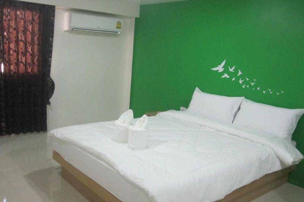 Накхонситхаммарат: Issara Na Nakhon Living Hotel