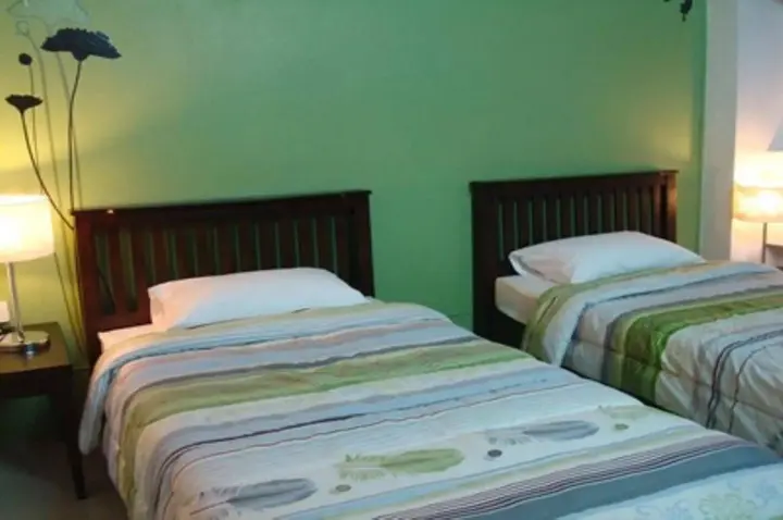 Накхонситхаммарат: Green Place Guest House
