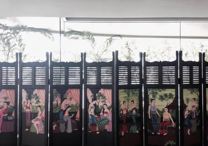 Бангкок: Galleria@subway MRT Huaikhwang