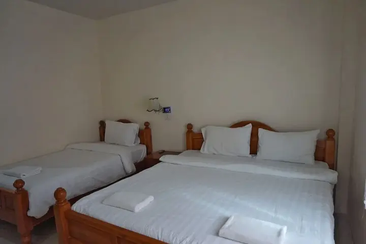 Тхат-Пханом: Pornnarumitr Hotel