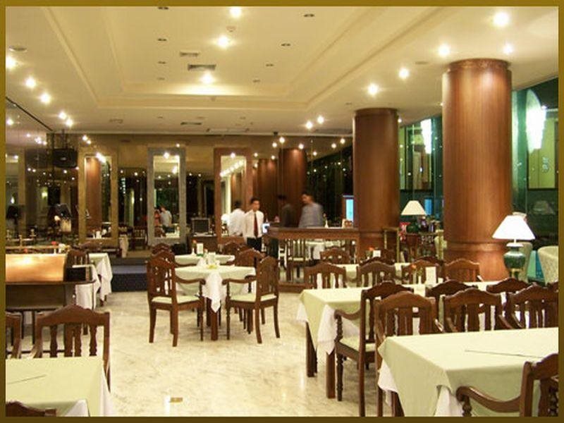 Супханбури: Sri U-Thong Grand Hotel
