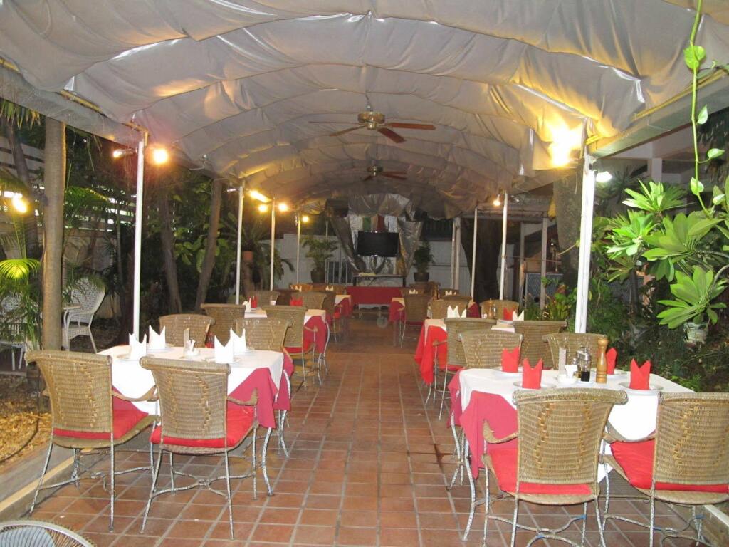 Valentino Restaurant & Guesthouse — фото 4